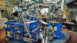 Beamline 4.0.2 at Berkeley Lab&rsquo;s Advanced Light Source.